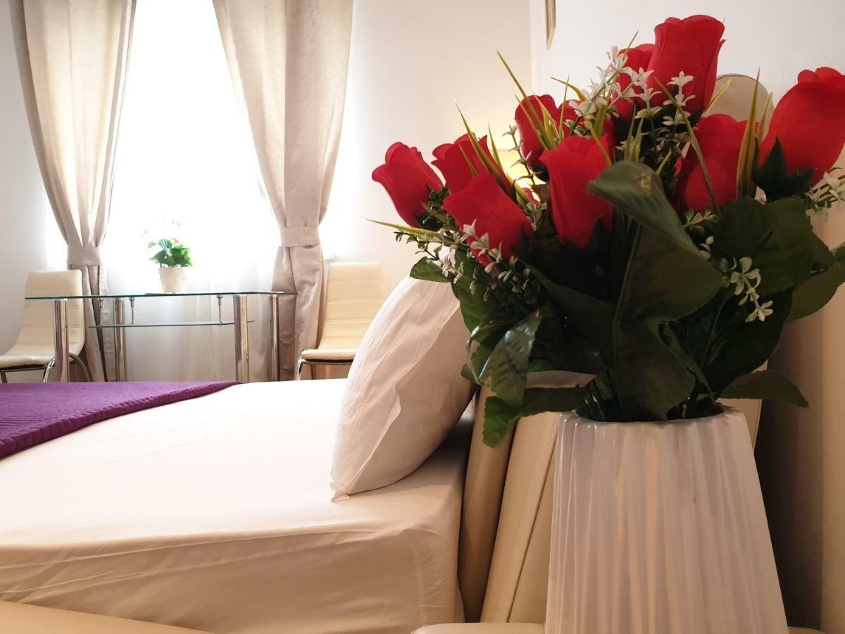 Urban Aparthotel Бухарест Экстерьер фото